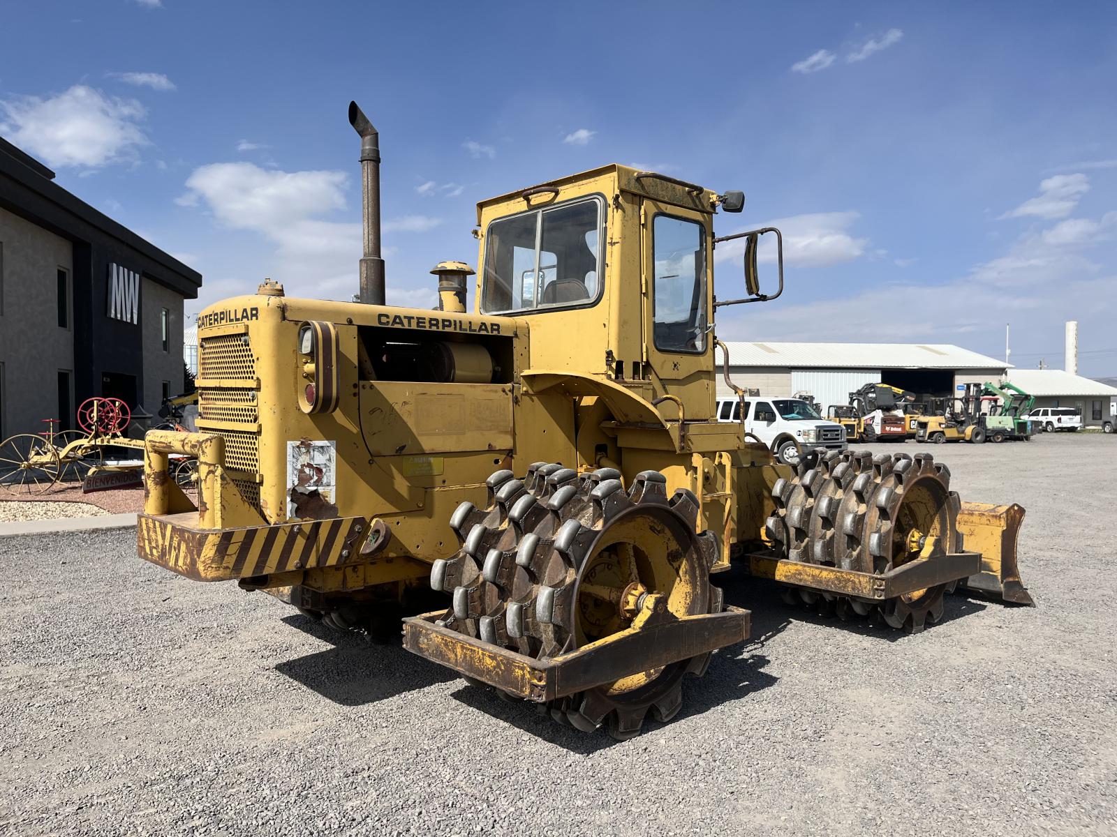 CATERPILLAR 815